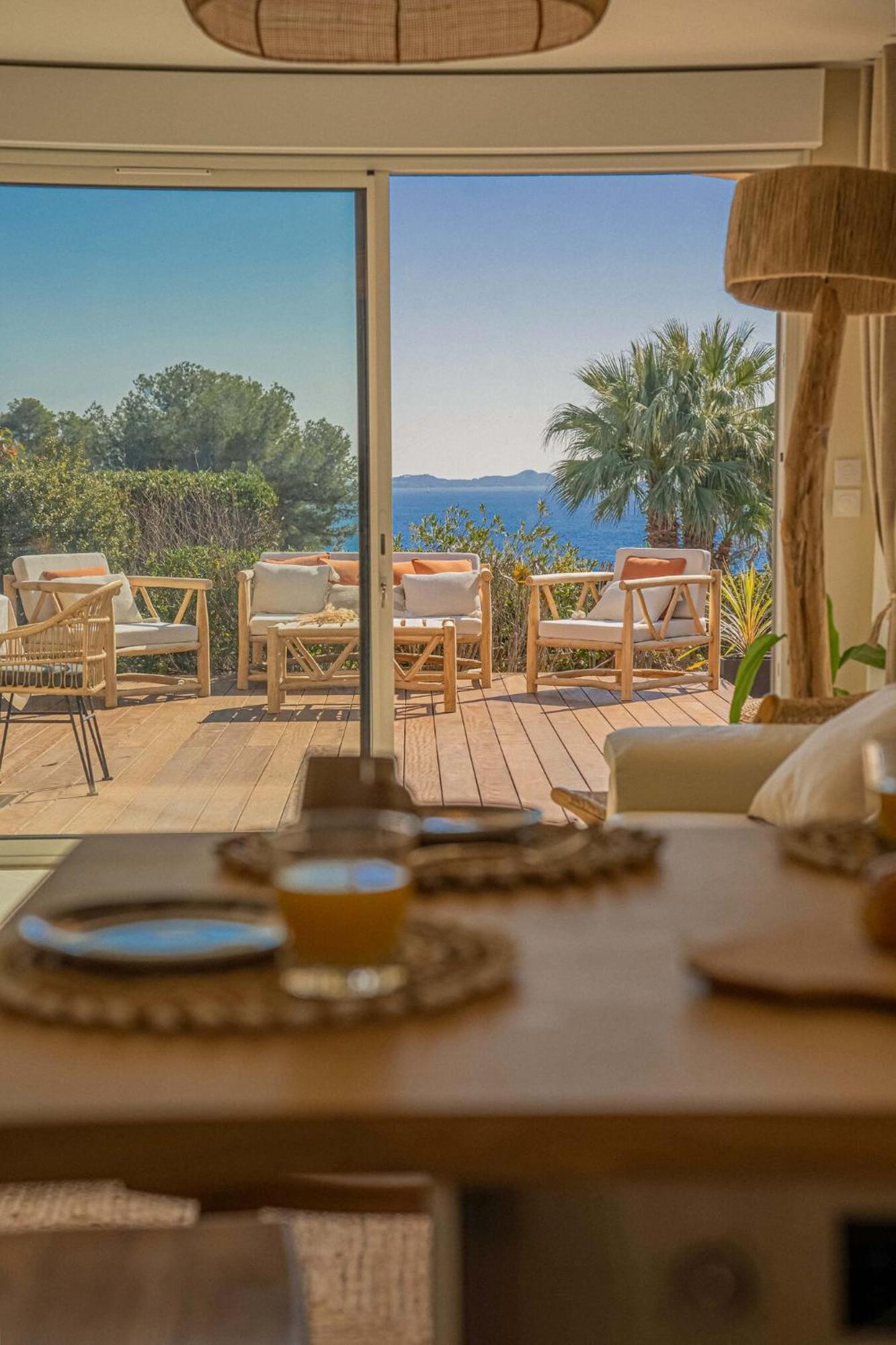 Logement Vue Mer Splendide - Situe A 50 Metres Du Bord De Mer Et 2 Minutes Des Plages - Bandolina Exterior photo